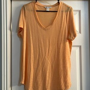 Athleta Breezy Scoop V Tee Size Large in Coral